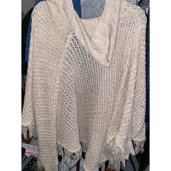 Boho Poncho Cardigan - Picture 2 of 3